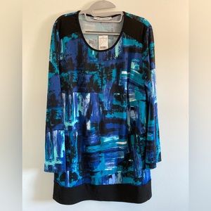 NWT Laura Plus Sport Collection Black and Blue Top
